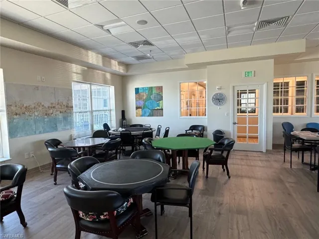 335  Nicklaus  BLVD, North Fort Myers, FL 33903