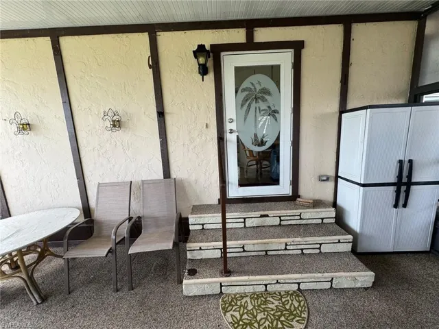 335  Nicklaus  BLVD, North Fort Myers, FL 33903