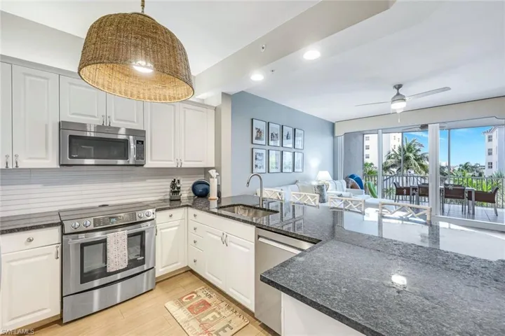 470  Launch  CIR, Naples, FL 34108