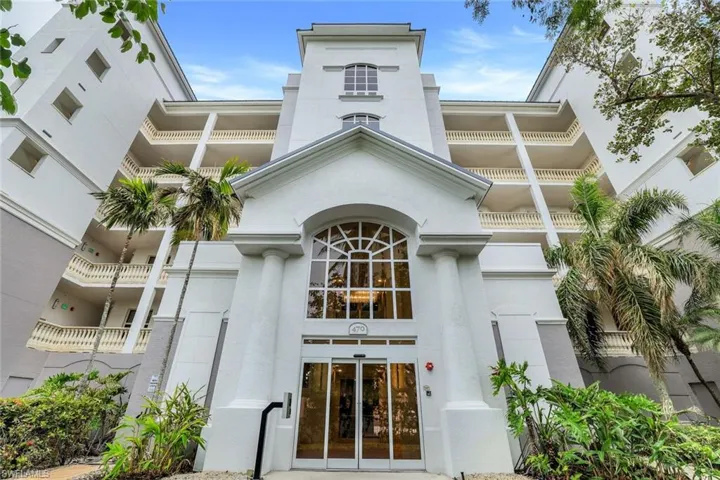 470  Launch  CIR, Naples, FL 34108