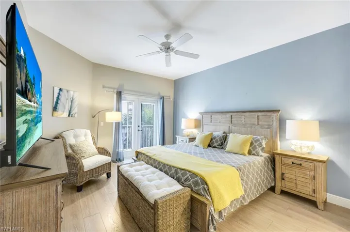 470  Launch  CIR, Naples, FL 34108