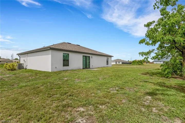 219 Nw 25th Ter, Cape Coral, Florida 33993