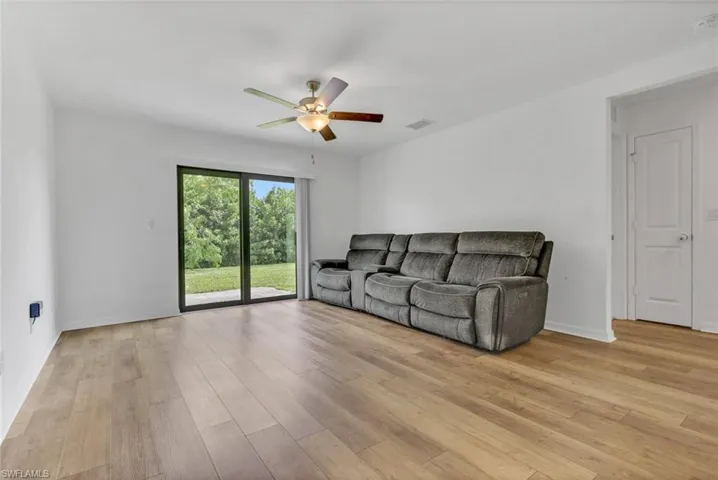 219 Nw 25th Ter, Cape Coral, Florida 33993