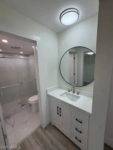 1344 Derbyshire Ct 101, Naples, Florida 34116