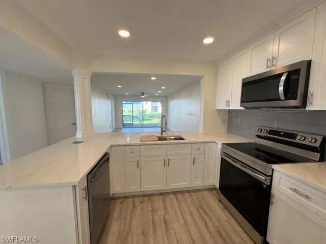 1344 Derbyshire Ct 101, Naples, Florida 34116