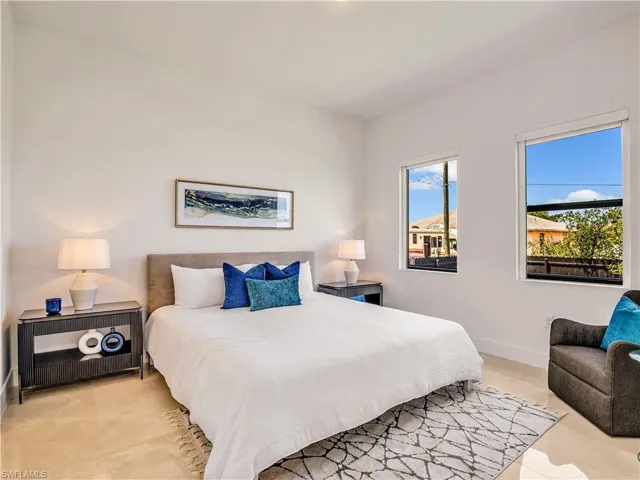 Bedroom featuring baseboards