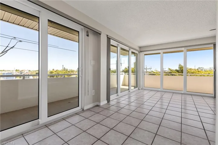 4803  Sunset  CT, Cape Coral, FL 33904