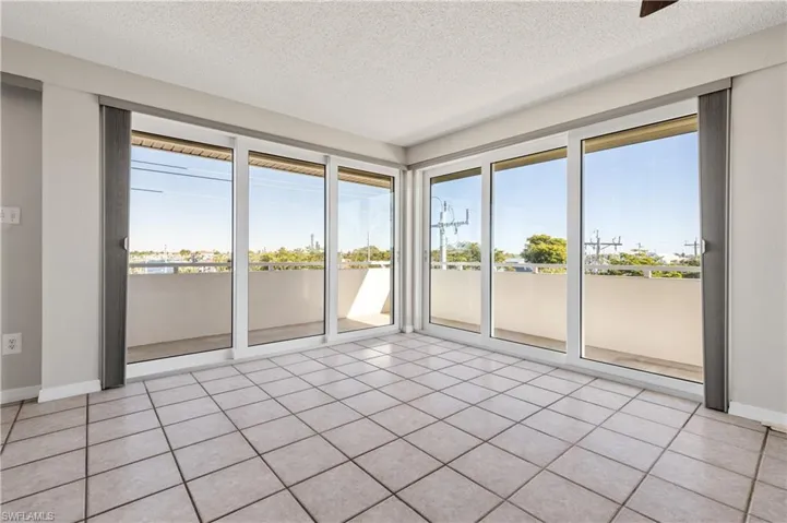 4803  Sunset  CT, Cape Coral, FL 33904