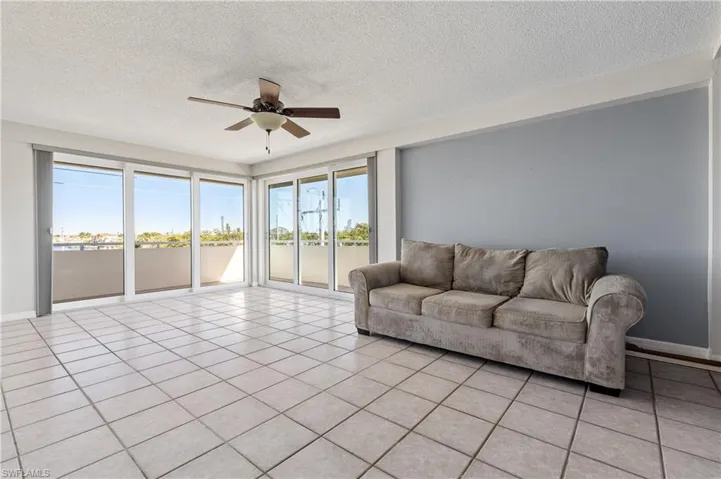 4803  Sunset  CT, Cape Coral, FL 33904