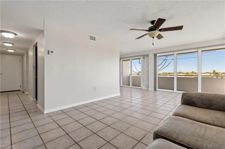 4803  Sunset  CT, Cape Coral, FL 33904