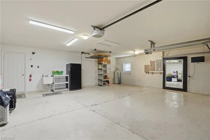 Oversized 3 car garage