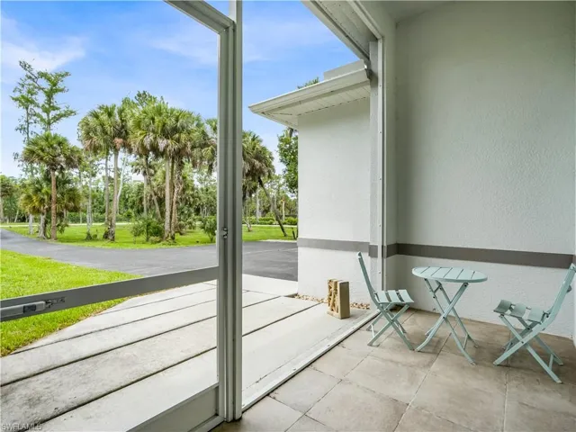 Screened in Front Porch