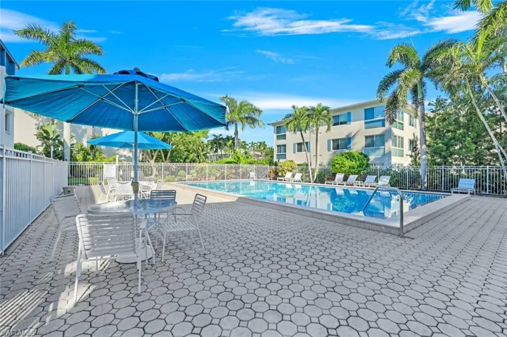 1930 Gulf Shore Blvd N # B302, Naples Fl 34102