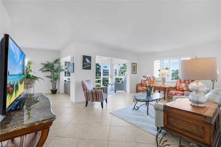 1930 Gulf Shore Blvd N # B302, Naples Fl 34102