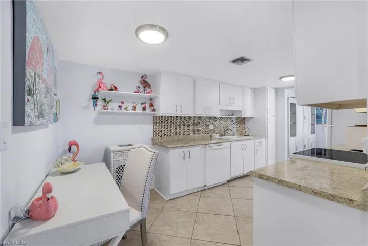 1930 Gulf Shore Blvd N # B302, Naples Fl 34102
