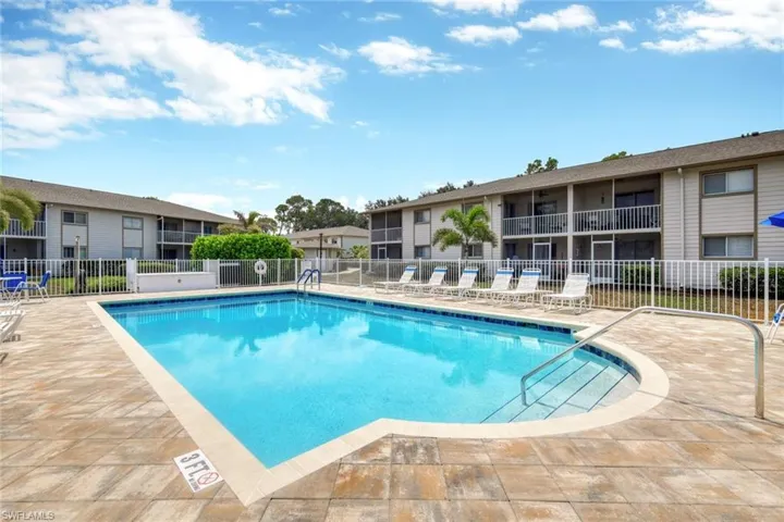 2360 Naples Trace Cir # 4, Naples Fl 34109
