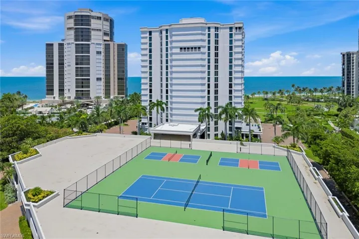 4401 Gulf Shore Blvd N B802, Naples, Florida 34103