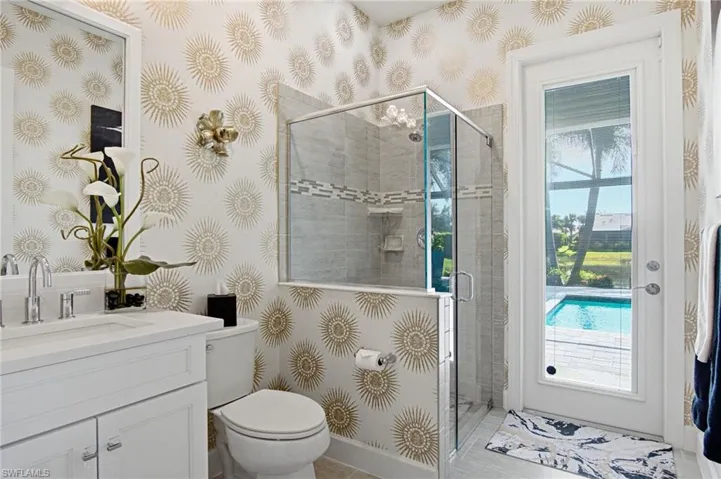16284 Camden Lakes Cir, Naples, Florida 34110