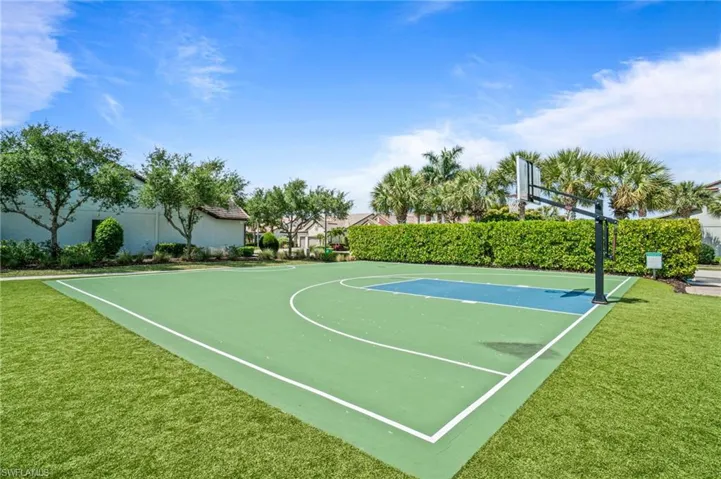 16284 Camden Lakes Cir, Naples, Florida 34110
