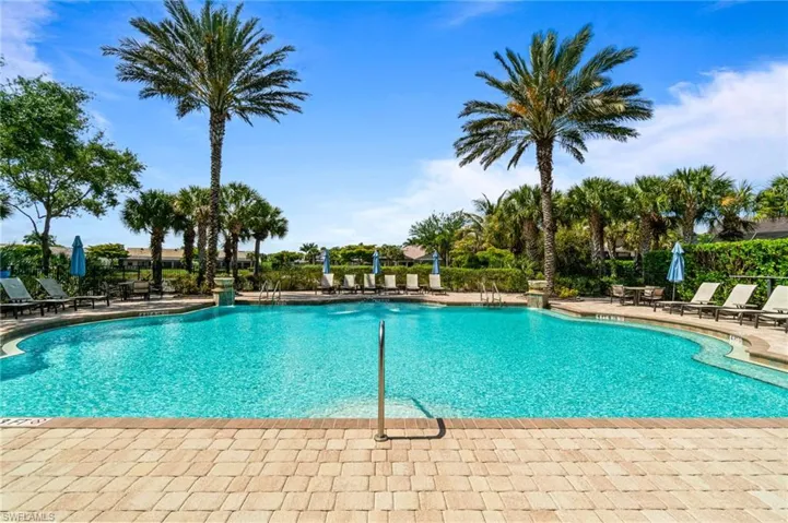 16284 Camden Lakes Cir, Naples, Florida 34110