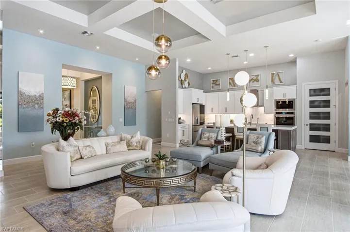 16284 Camden Lakes Cir, Naples, Florida 34110