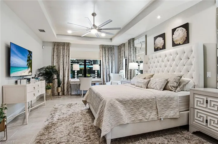 16284 Camden Lakes Cir, Naples, Florida 34110