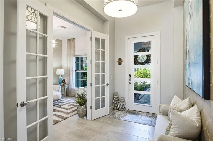 16284 Camden Lakes Cir, Naples, Florida 34110