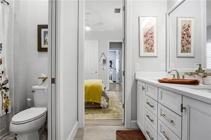 16284 Camden Lakes Cir, Naples, Florida 34110