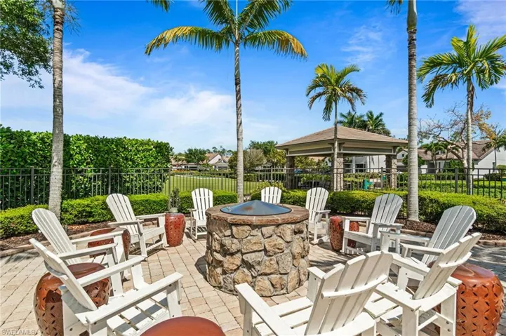 16284 Camden Lakes Cir, Naples, Florida 34110