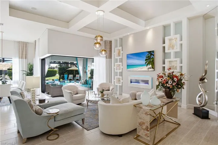 16284 Camden Lakes Cir, Naples, Florida 34110