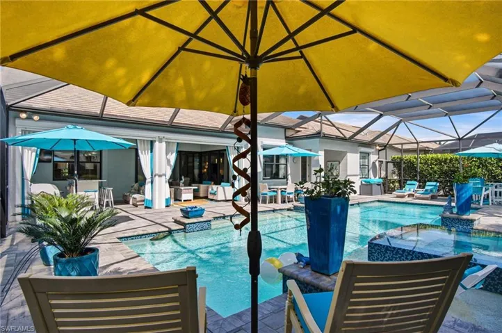 16284 Camden Lakes Cir, Naples, Florida 34110