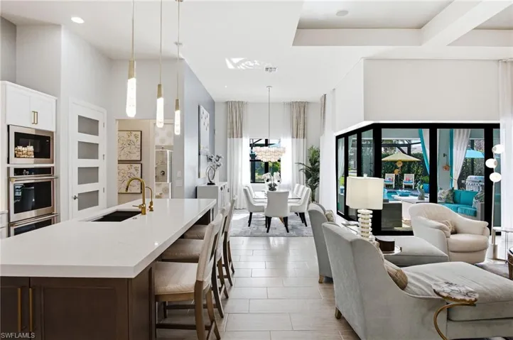 16284 Camden Lakes Cir, Naples, Florida 34110