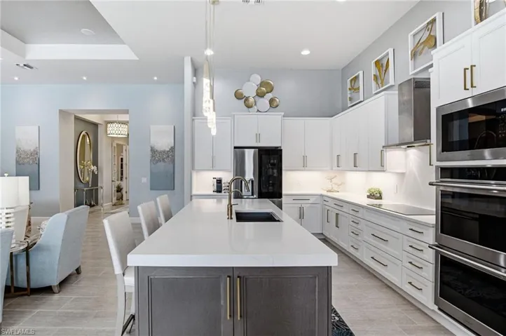 16284 Camden Lakes Cir, Naples, Florida 34110