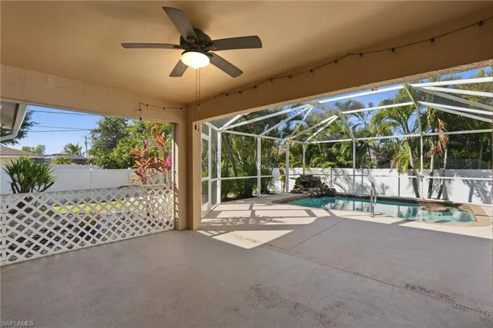 Lots of outdoor living space!