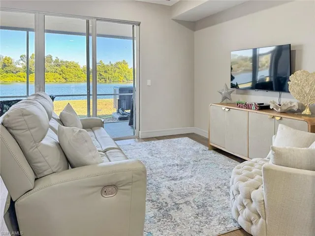 13130 Broadhurst Loop 404, Fort Myers, Florida 33919