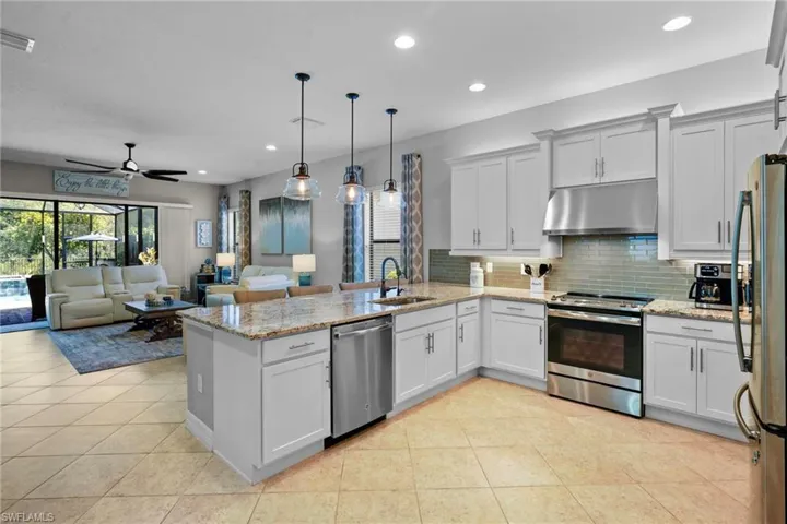 10092 Windy Pointe Ct, Fort Myers, Florida 33913