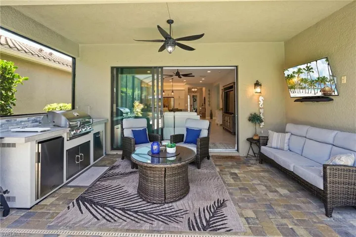 10092 Windy Pointe Ct, Fort Myers, Florida 33913
