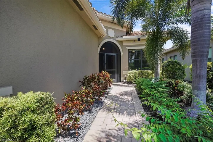 10092 Windy Pointe Ct, Fort Myers, Florida 33913