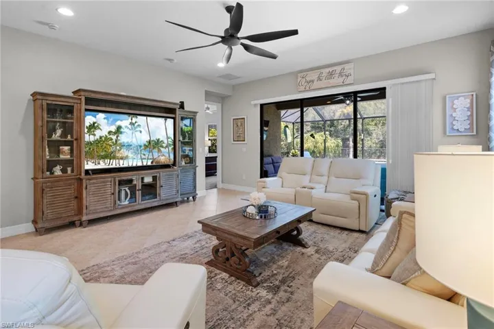 10092 Windy Pointe Ct, Fort Myers, Florida 33913
