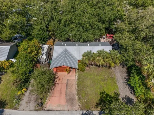 Aerial view of property and surrounding area