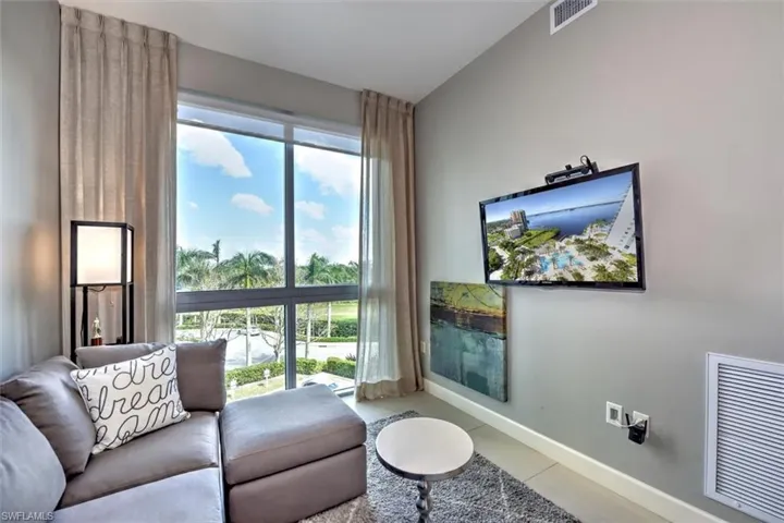 3000 Oasis Grand Blvd 407, Fort Myers, Florida 33916
