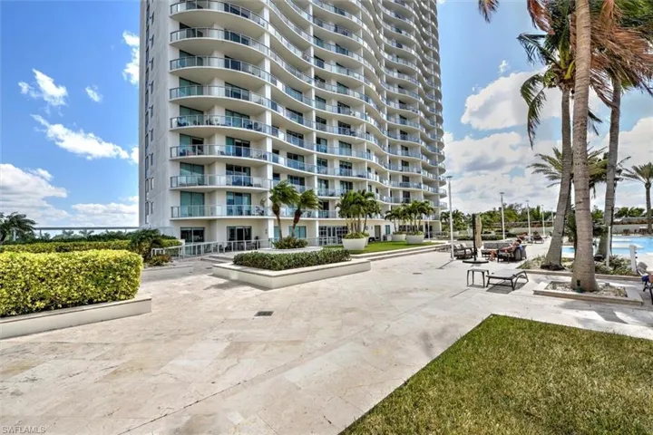 3000 Oasis Grand Blvd 407, Fort Myers, Florida 33916