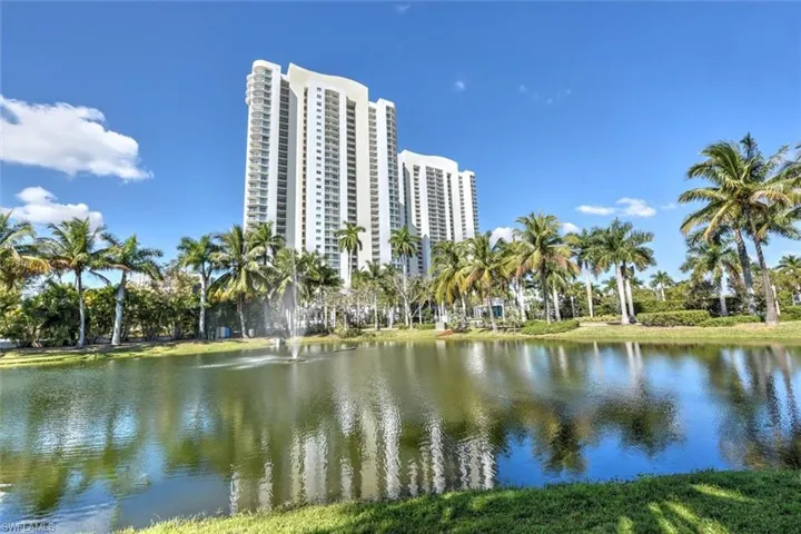 3000 Oasis Grand Blvd 407, Fort Myers, Florida 33916