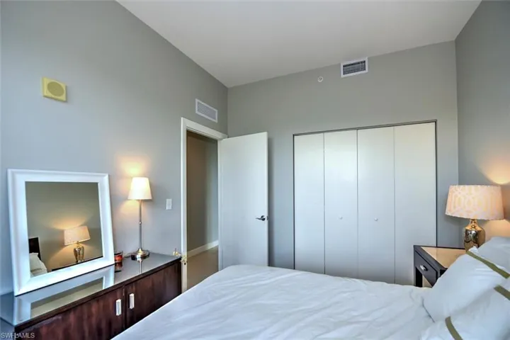 3000 Oasis Grand Blvd 407, Fort Myers, Florida 33916