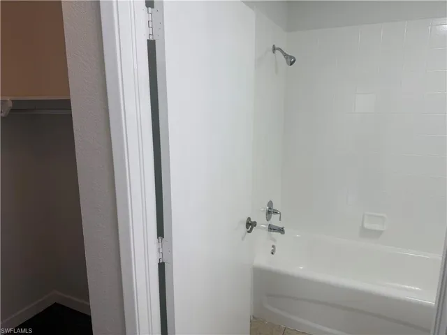 8285 Ibis Club Dr 805, Naples, Florida 34104