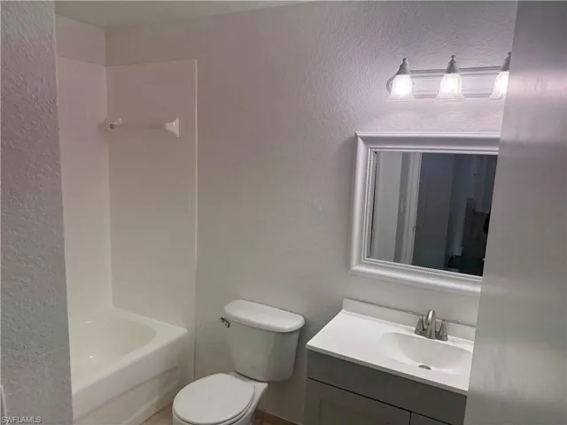 8285 Ibis Club Dr 805, Naples, Florida 34104