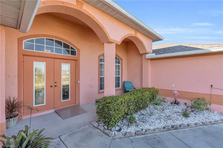 2910 NW 7th  PL, Cape Coral, FL 33993