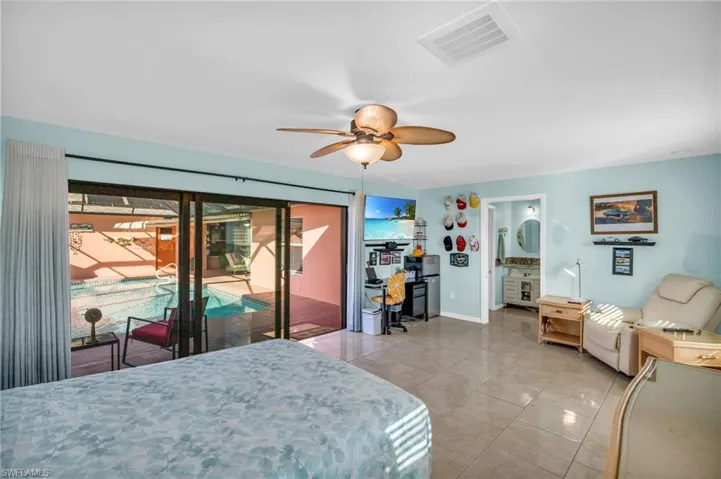 2910 NW 7th  PL, Cape Coral, FL 33993