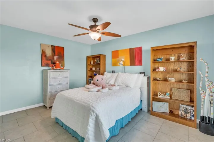 2910 NW 7th  PL, Cape Coral, FL 33993