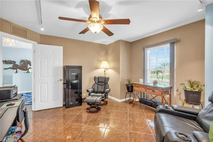 2910 NW 7th  PL, Cape Coral, FL 33993